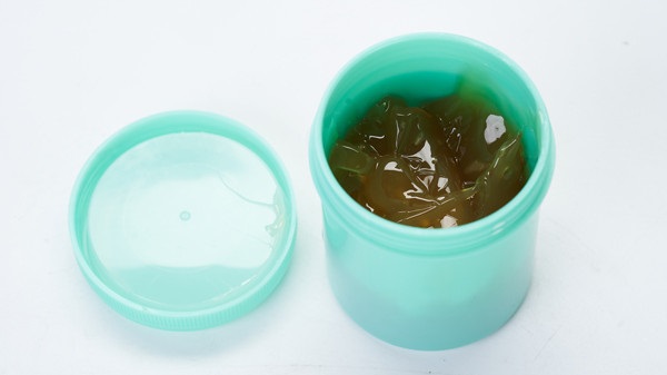 為什么無鉛錫膏越刮越稀呢？什么原因造成？