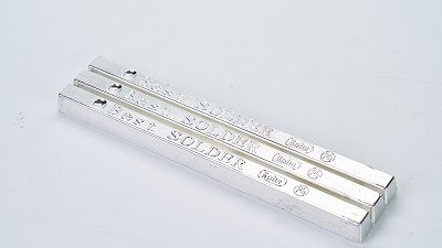 焊錫條在使用過程中產(chǎn)生很多的錫渣，有什么好的解決方法？